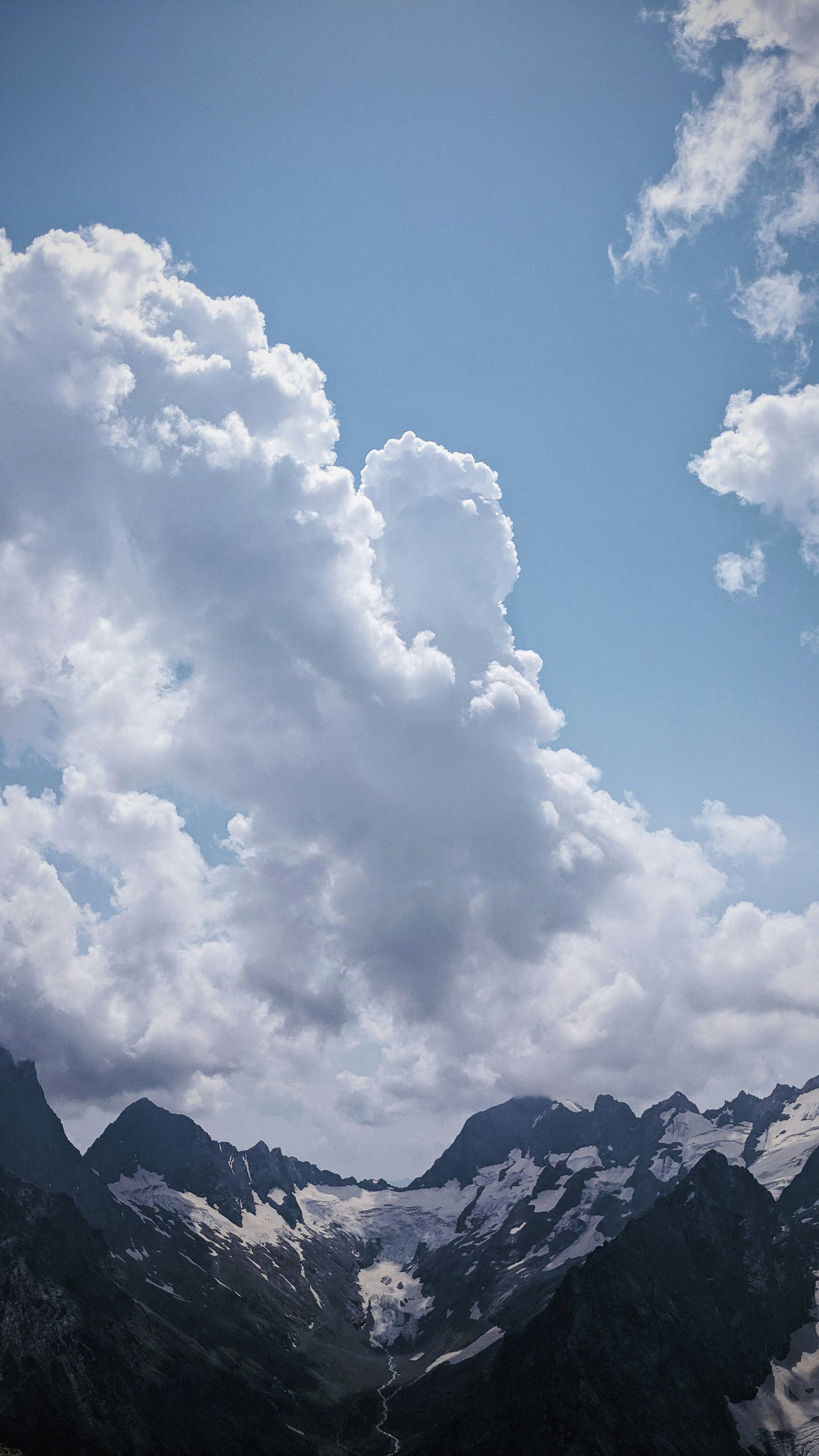 white clouds and blue sky during daytime